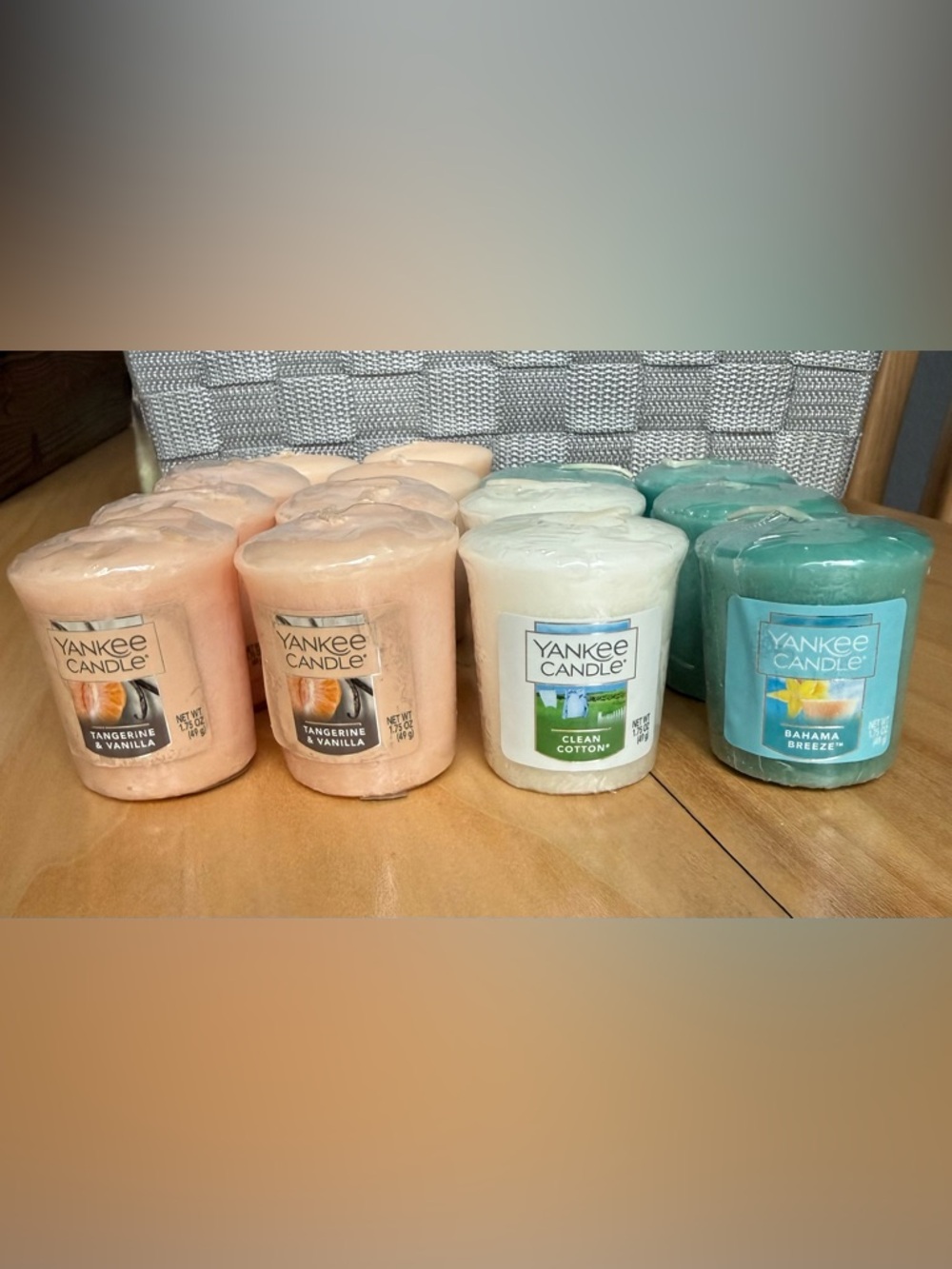 14 Yankee Candle Votives Tangerine Vanilla, Clean Cotton, Bahama Breeze New